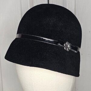 Elegant Black Velvety Soft Cloche Bucket Hat Rhinestone Dressy Winter Patent Bow